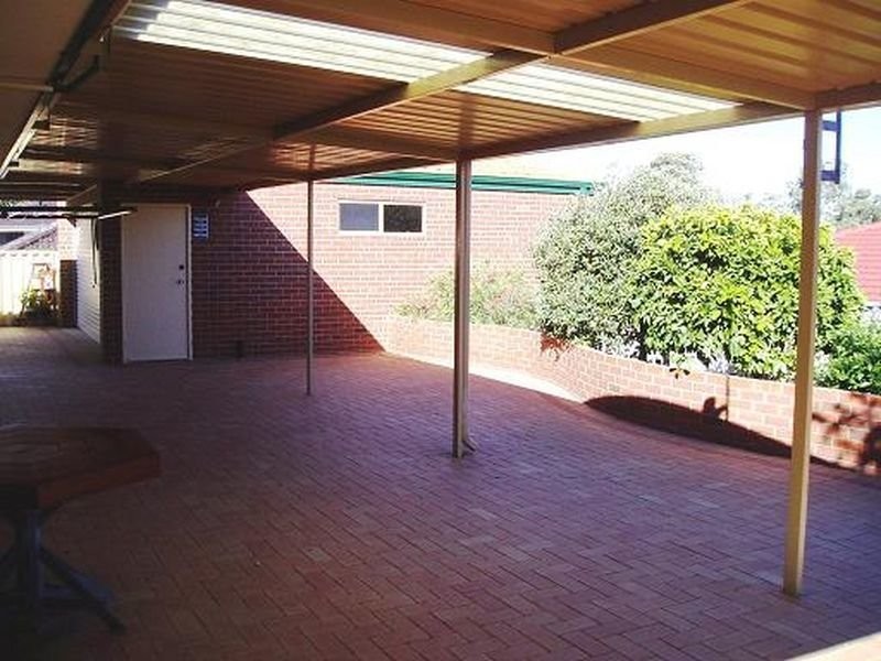 7 Moresby Close, Bibra Lake WA 6163