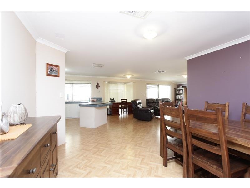 77 Shannon Ramble, Gosnells WA 6110