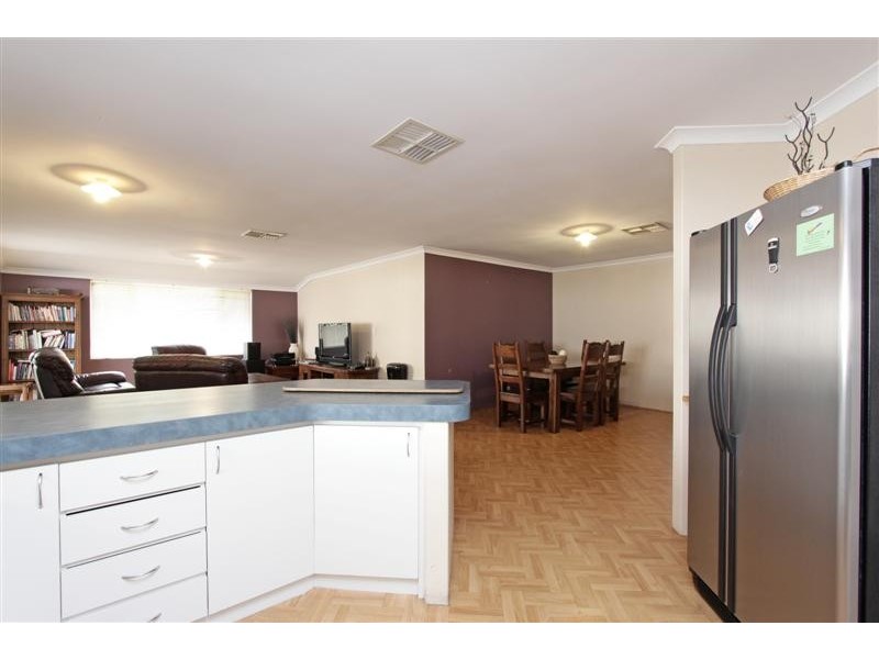 77 Shannon Ramble, Gosnells WA 6110