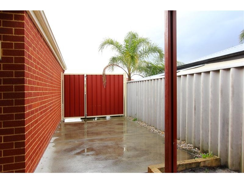 77 Shannon Ramble, Gosnells WA 6110