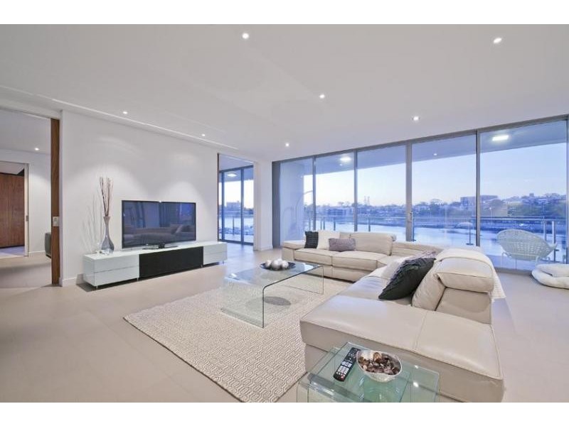 RS21 Rivershores, 2 Doepel Street, North Fremantle WA 6159