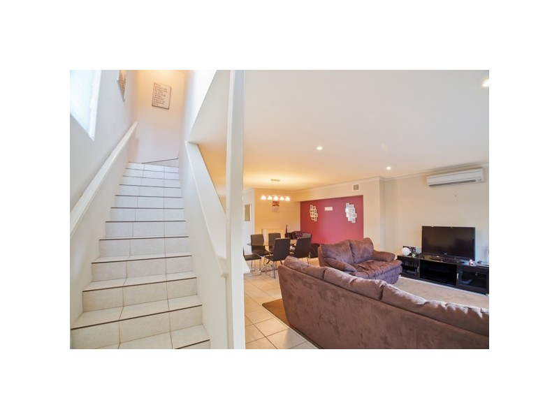 4/131 View Terrace, Bicton WA 6157