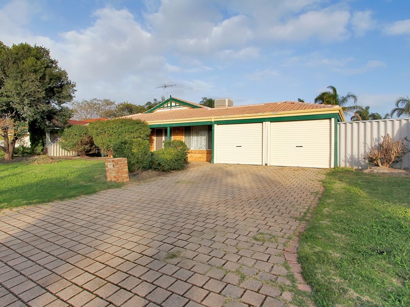 4 Aster Court, Thornlie WA 6108