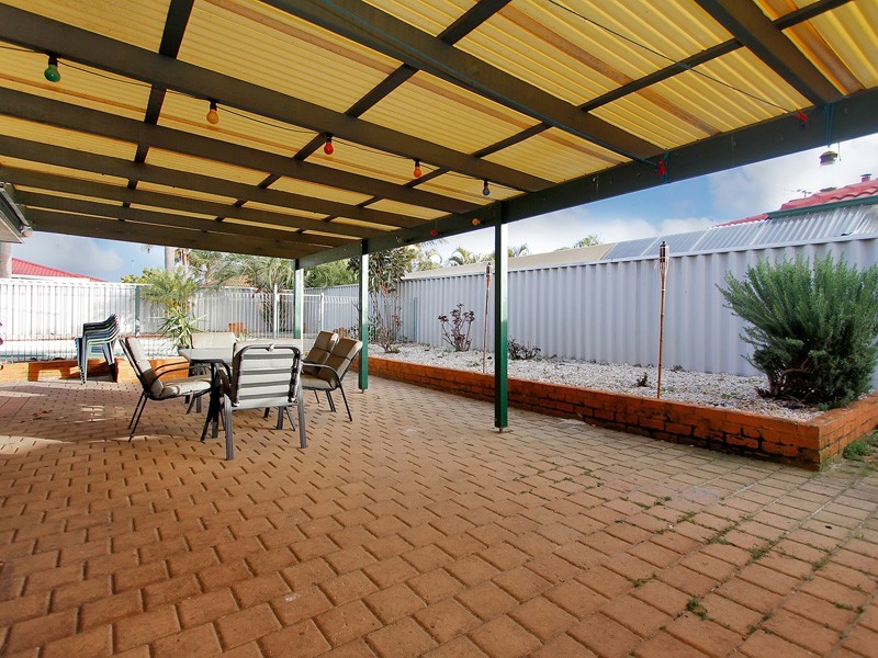 4 Aster Court, Thornlie WA 6108