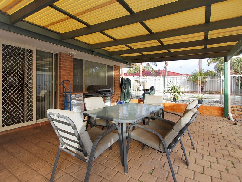 4 Aster Court, Thornlie WA 6108
