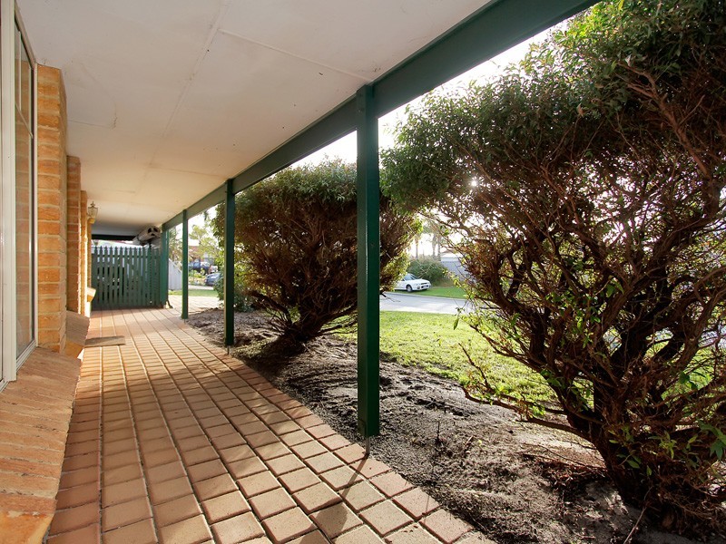 4 Aster Court, Thornlie WA 6108