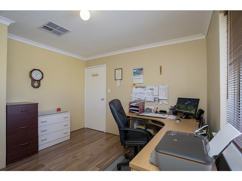 19A Kemmish Crescent, Melville WA 6156