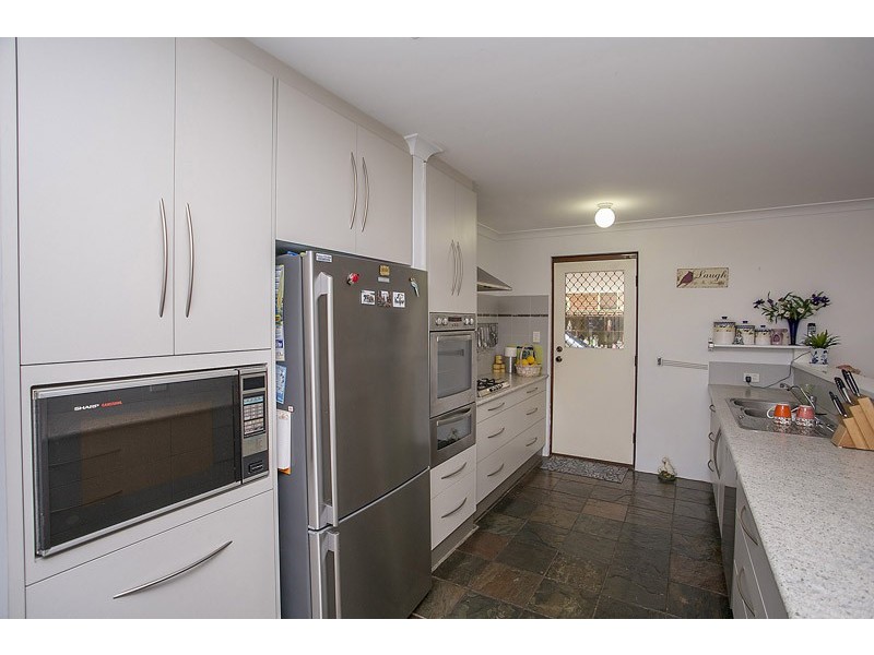 19A Kemmish Crescent, Melville WA 6156