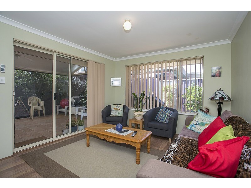 19A Kemmish Crescent, Melville WA 6156