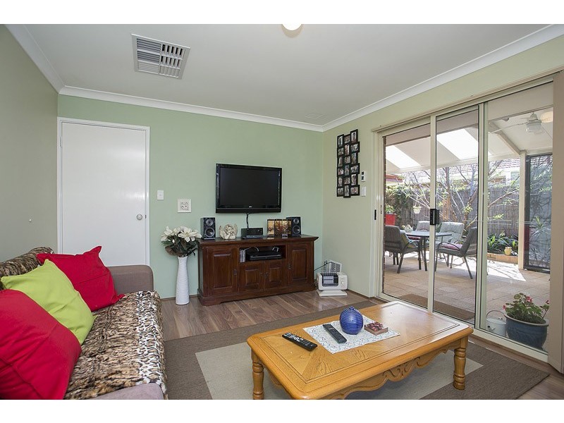 19A Kemmish Crescent, Melville WA 6156