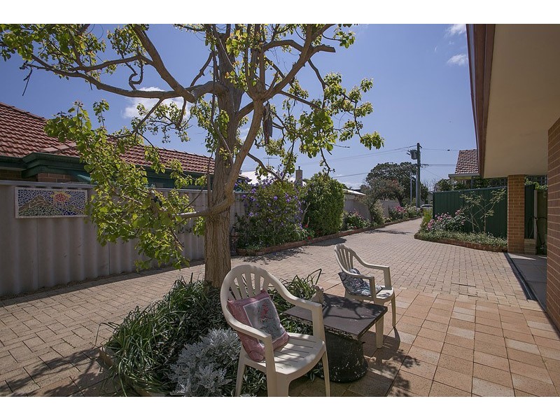 19A Kemmish Crescent, Melville WA 6156