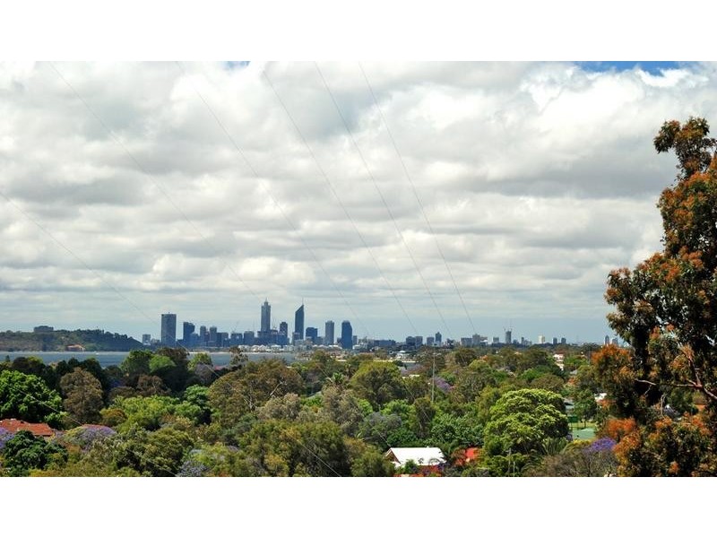 31 McCoy Street, Melville WA 6156