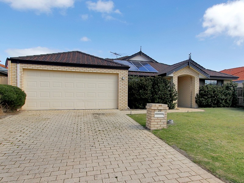 20 Aviemore Green, Canning Vale WA 6155