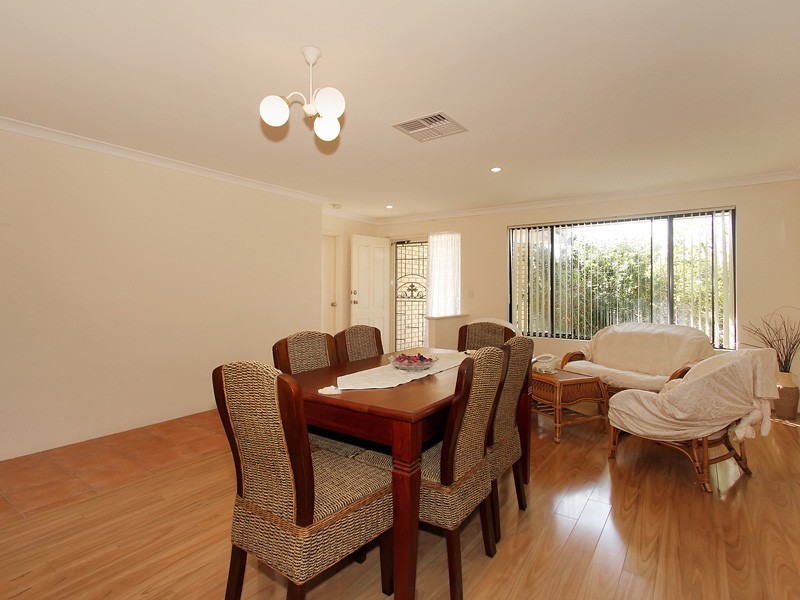 20 Aviemore Green, Canning Vale WA 6155