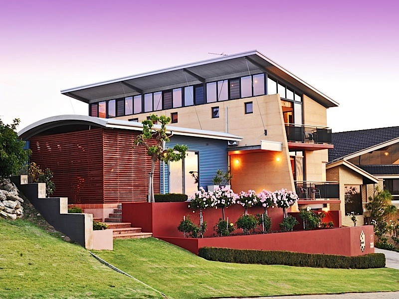 17 Castellon Crescent, Coogee WA 6166