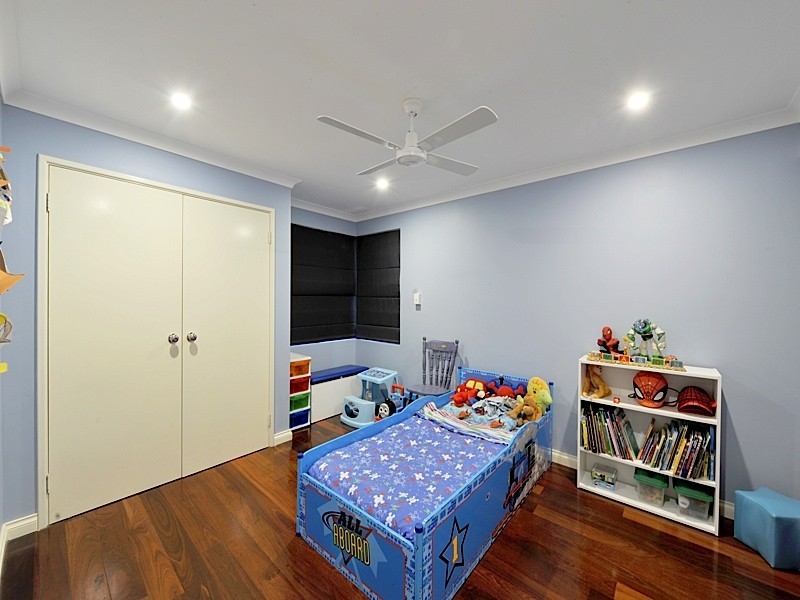 24 McCrae Pass, Canning Vale WA 6155