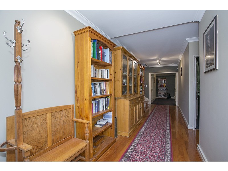 26 Burke Drive, Attadale WA 6156