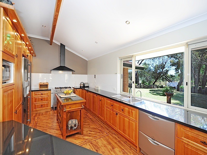 252 Marri Park Drive, Casuarina WA 6167