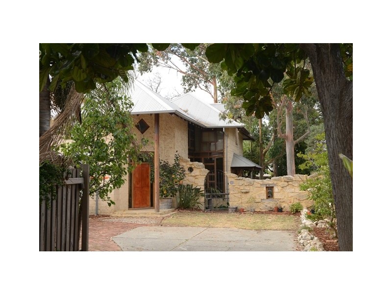 27A Holland Street, Fremantle WA 6160