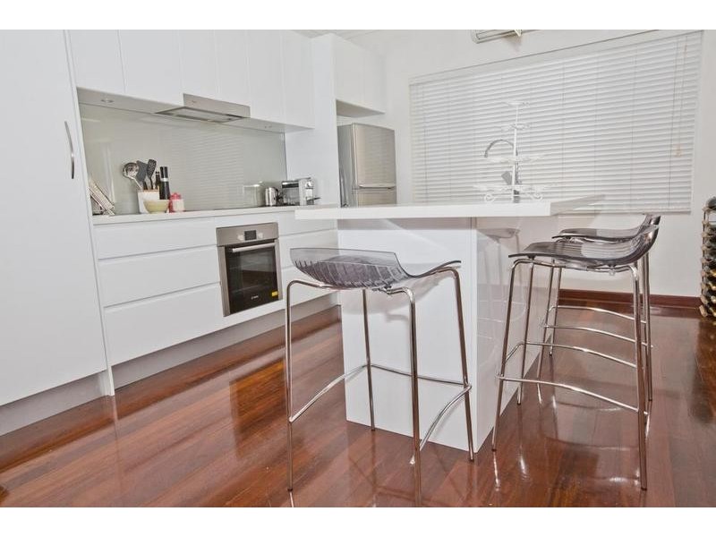 11a Coleman Crescent, Melville WA 6156