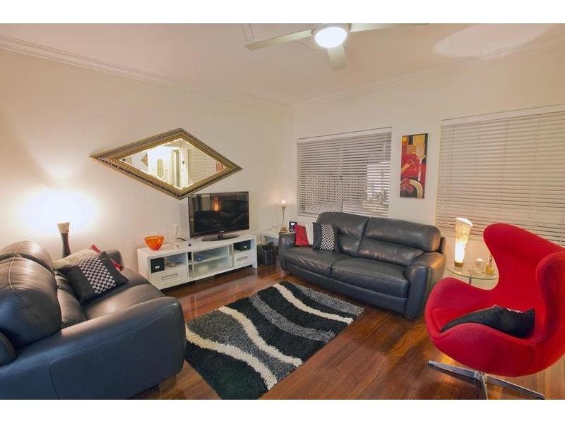 11a Coleman Crescent, Melville WA 6156