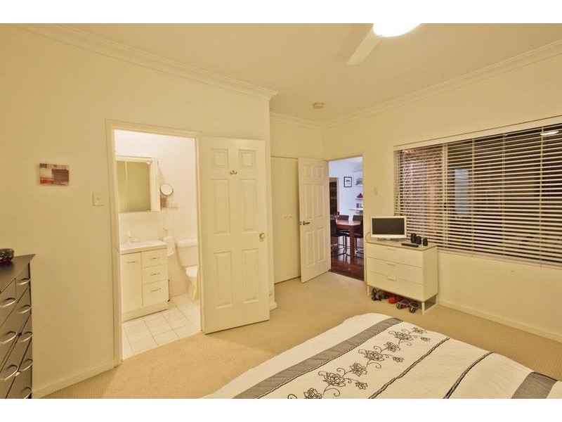 11a Coleman Crescent, Melville WA 6156