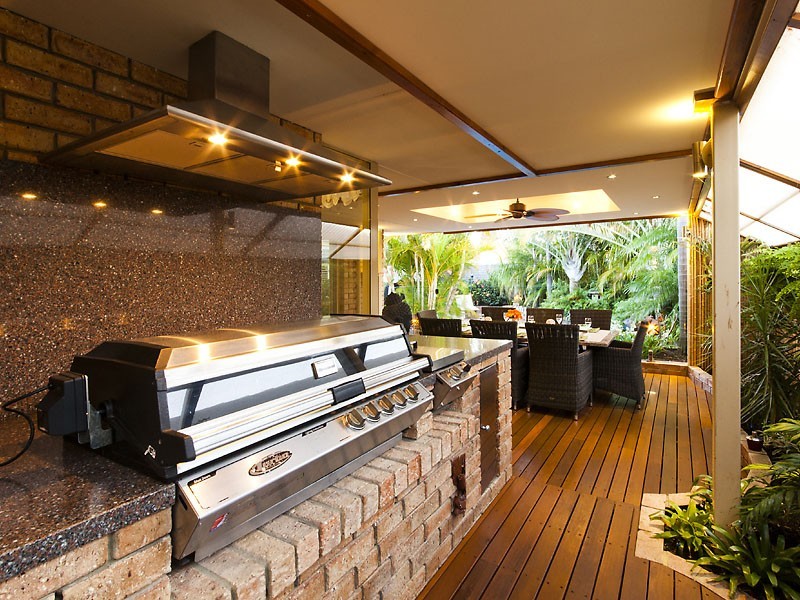 30 Farrington Road, Leeming WA 6149