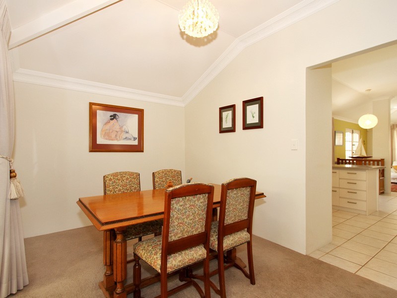 24 Riversdale Pass, Jandakot WA 6164