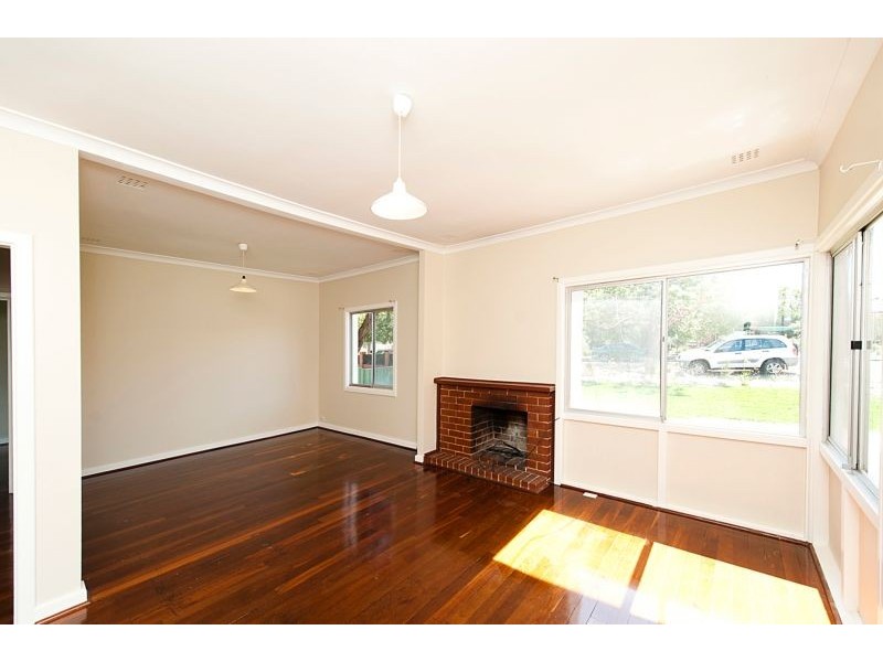 80A Bromley Road, Hilton WA 6163