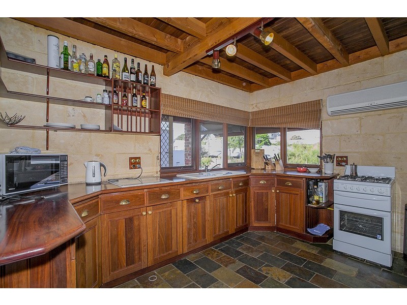 66 Thompson Road, North Fremantle WA 6159