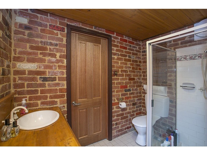 66 Thompson Road, North Fremantle WA 6159