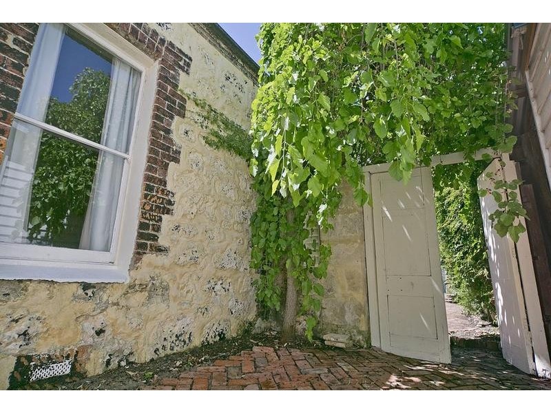 7 King William Street, South Fremantle WA 6162