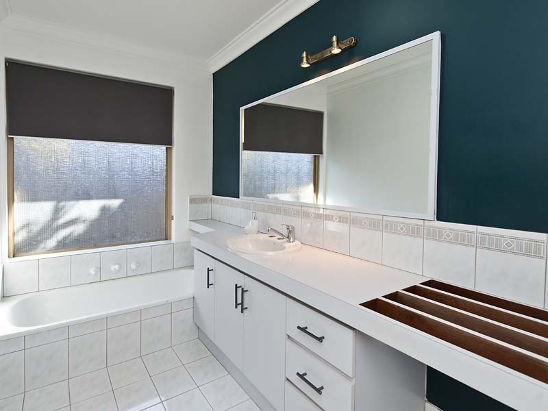 113 Casserly Road, Leeming WA 6149