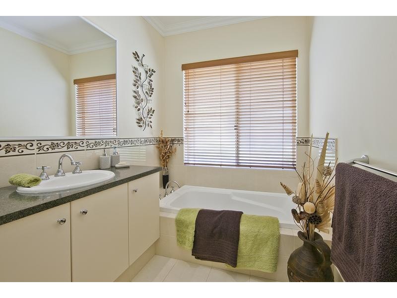 7 Lena Pass, Mindarie WA 6030
