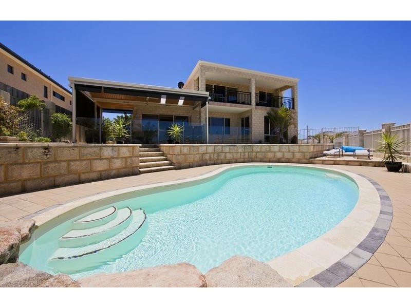 7 Lena Pass, Mindarie WA 6030