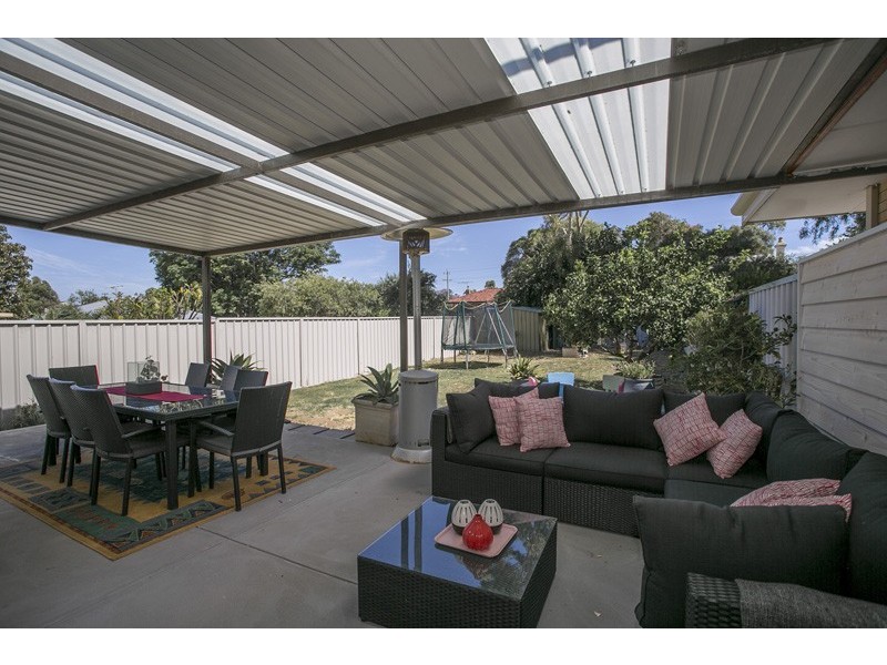 11B Jean St, Beaconsfield WA 6162