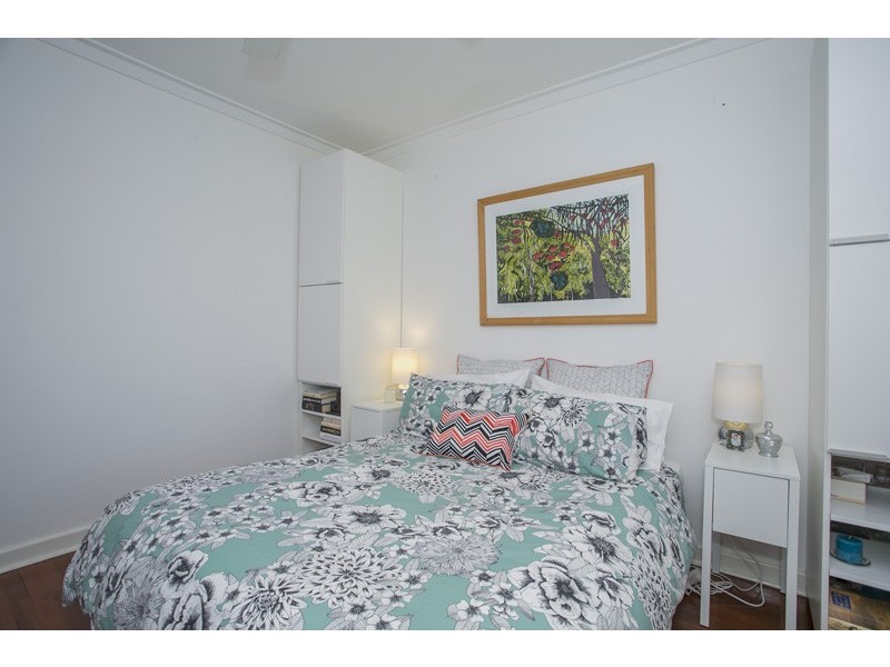 11B Jean St, Beaconsfield WA 6162