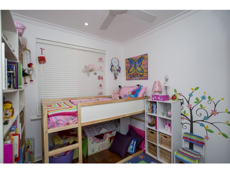 11B Jean St, Beaconsfield WA 6162