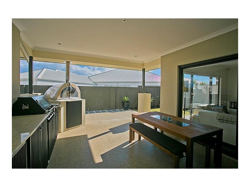 38 Hamelin Drive, Munster WA 6166