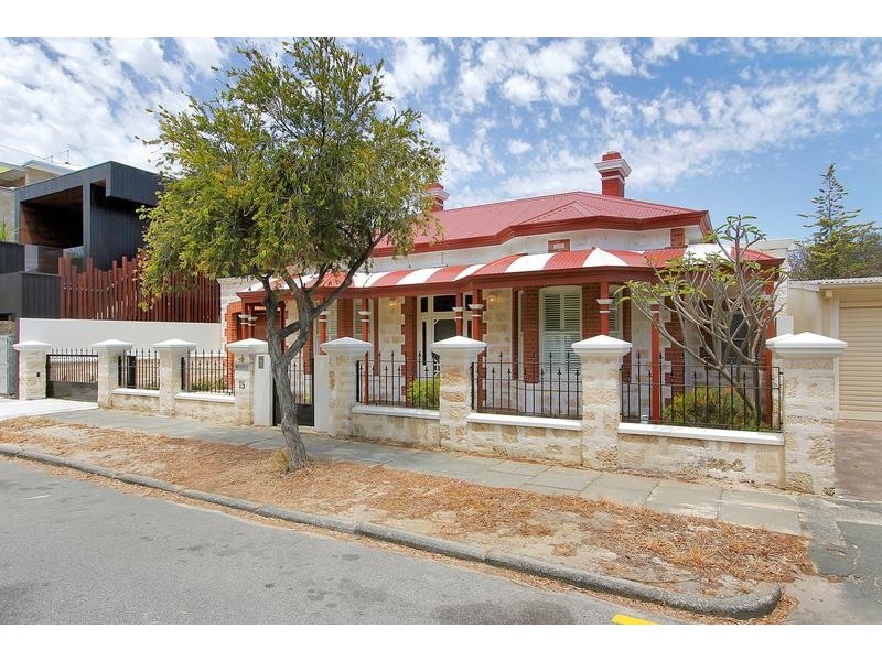 15 Rose street, South Fremantle WA 6162