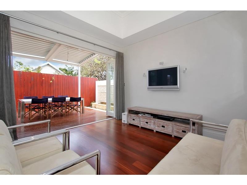 15 Rose street, South Fremantle WA 6162