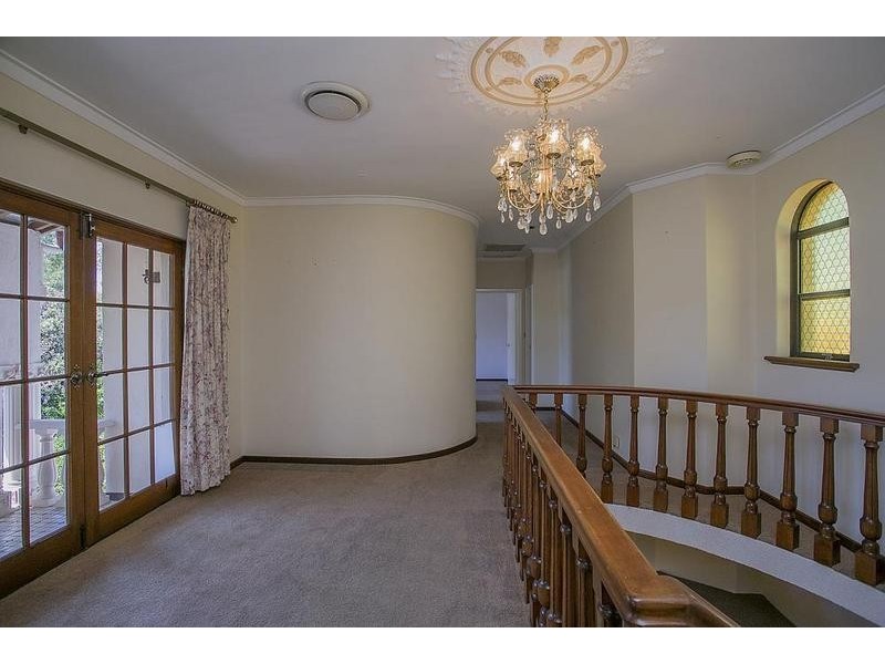 184 Burke Drive, Attadale WA 6156