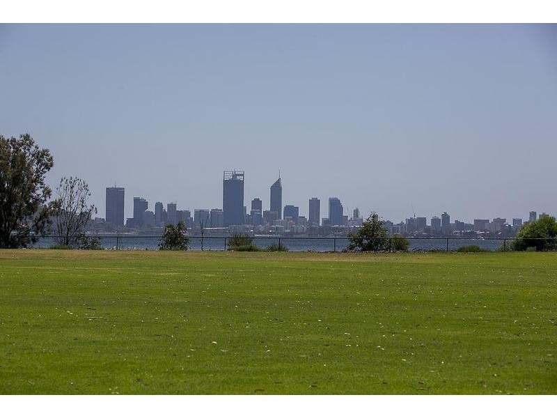 184 Burke Drive, Attadale WA 6156