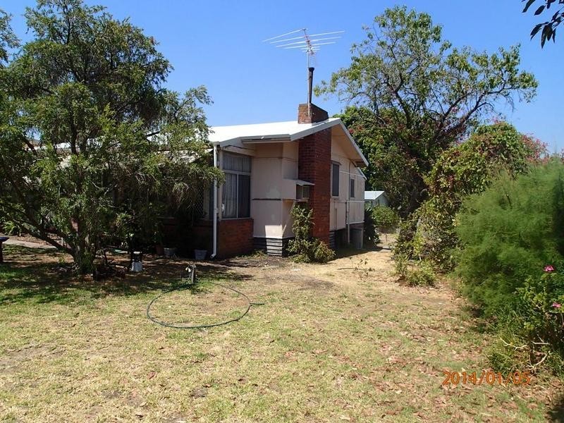 4 Thornett Street, Hilton WA 6163