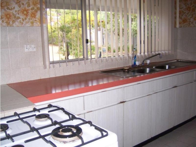 30 York, Beaconsfield WA 6162