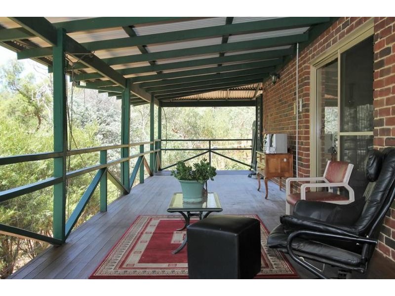 114 Amethyst Crescent, Mount Richon WA 6112