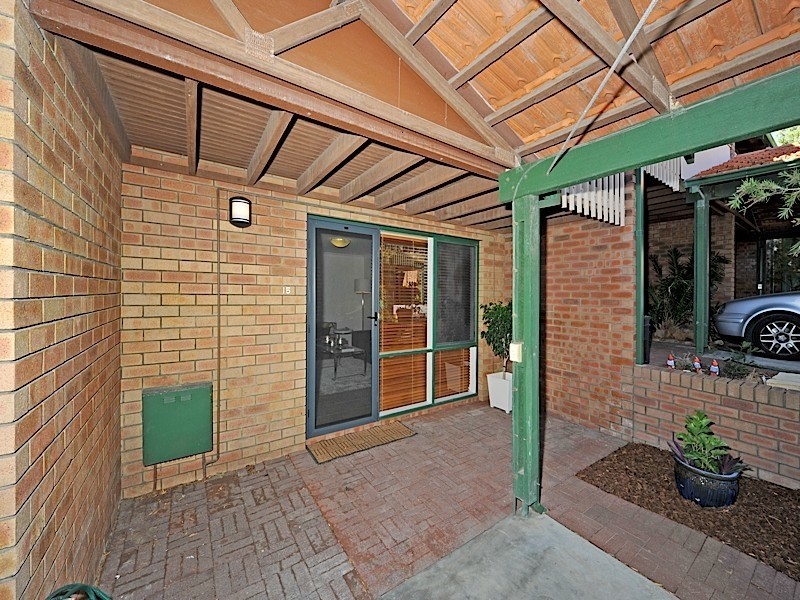 15/10 Stirling Street, Fremantle WA 6160