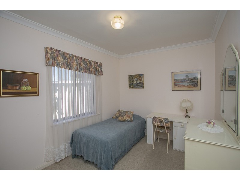 10 McCallum Crescent, Ardross WA 6153