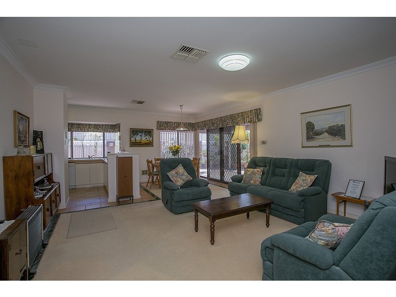 10 McCallum Crescent, Ardross WA 6153