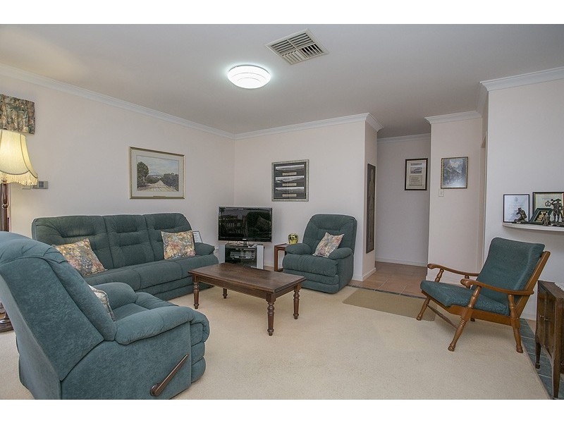 10 McCallum Crescent, Ardross WA 6153